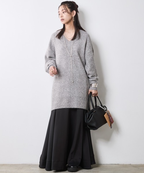 CHIC STYLE（シックスタイル）の「Vネックニットチュニック＜大きいサイズ有＞シックスタイル（ニット/セーター・レディース・ベージュ/グレー・M/L/LL/3L/4L/5L）」の3枚目の写真