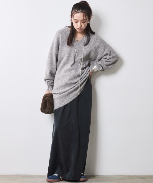 CHIC STYLE（シックスタイル）の「Vネックニットチュニック＜大きいサイズ有＞シックスタイル（ニット/セーター・レディース・ベージュ/グレー・M/L/LL/3L/4L/5L）」の11枚目の写真