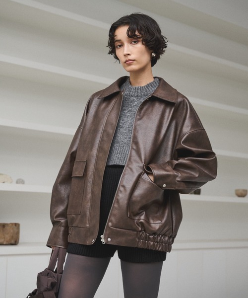 AIC.（エーアイシー）の「クラッシュレザーカバーオールジャケット（ブルゾン・レディース・ブラウン/ブラック・FREE）」の6枚目の写真