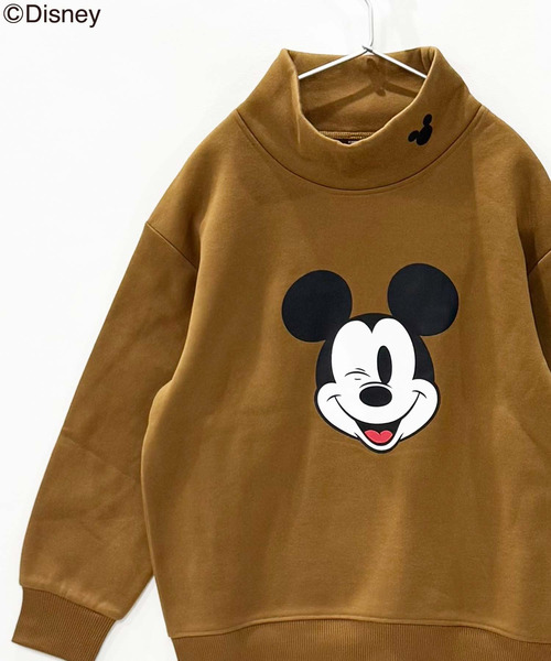 Disney（ディズニー）の「キッズ MICKEY MOUSE 裏起毛 ミッキーオーバーサイズ ハイネックトレーナー（スウェット・キッズ・杢グレー/ダークグリーン/チャコールグレー/グレイッシュベージュ/グレー系その他/キャメル/オートミール/ネイビー・110cm/120cm/130cm/140cm/150cm/160cm）」の8枚目の写真