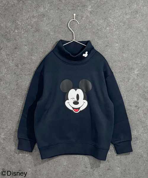 Disney（ディズニー）の「キッズ MICKEY MOUSE 裏起毛 ミッキーオーバーサイズ ハイネックトレーナー（スウェット・キッズ・杢グレー/ダークグリーン/チャコールグレー/グレイッシュベージュ/グレー系その他/キャメル/オートミール/ネイビー・110cm/120cm/130cm/140cm/150cm/160cm）」の22枚目の写真