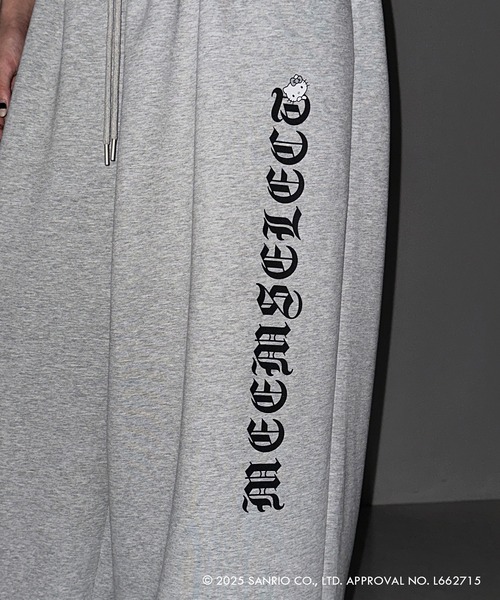 me+em select(ミームセレクト)の「【 HELLO KITTY × me+em select 】ハローキティグランジロゴワイドスウェットパンツ / Hello Kitty grunge logo wide sweatpants 【 セットアップ着用可能 】(スウェットパンツ・レディース・ブラック/グレー・FREE)」の22枚目の写真