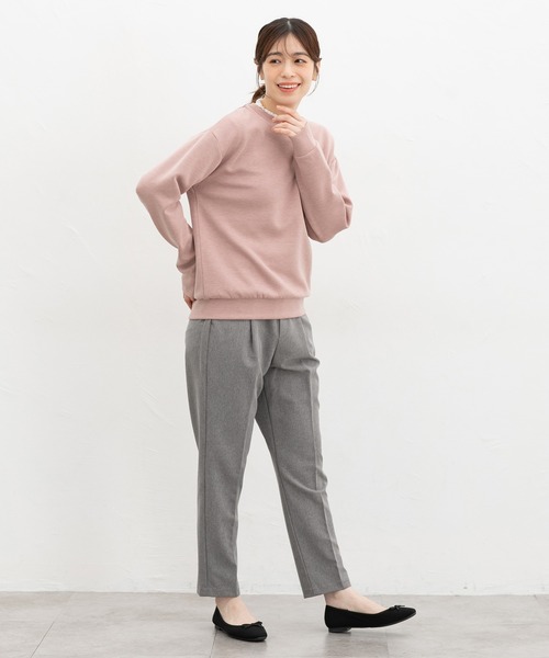 Honeys（ハニーズ）の「きれいめスウェット（スウェット・レディース・サックスブルー系/ネイビー/モカ/グレイッシュベージュ/ブラック/ピンク系その他・3L/L/LL/M/S）」の12枚目の写真