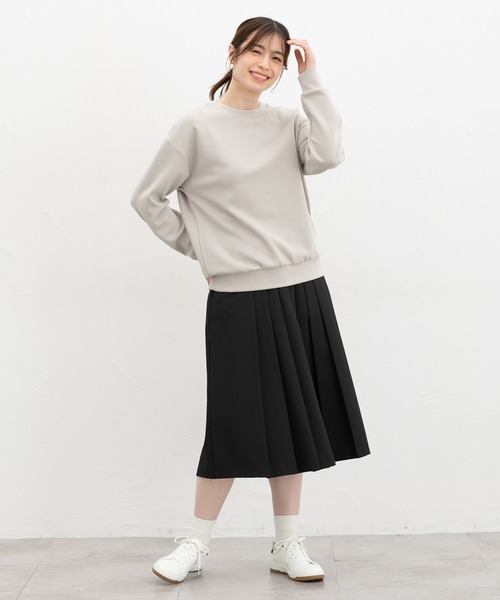 Honeys（ハニーズ）の「きれいめスウェット（スウェット・レディース・サックスブルー系/ネイビー/モカ/グレイッシュベージュ/ブラック/ピンク系その他・3L/L/LL/M/S）」の16枚目の写真