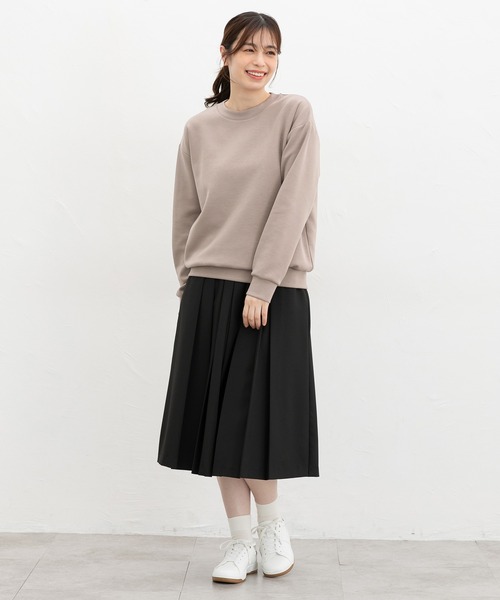 Honeys（ハニーズ）の「きれいめスウェット（スウェット・レディース・サックスブルー系/ネイビー/モカ/グレイッシュベージュ/ブラック/ピンク系その他・3L/L/LL/M/S）」の18枚目の写真