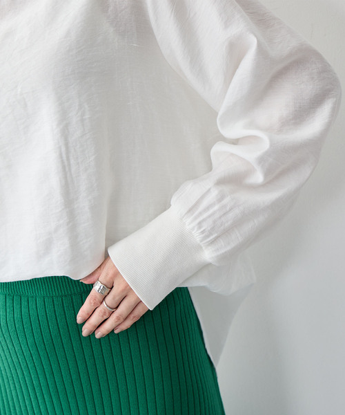 anyfee（エニフィー）の「【anyfee/大きいサイズ】裾ラウンド袖リブルーズフィットTブラウス（Tシャツ/カットソー・レディース・オフホワイト/ブラック・LL/3L/4L/5L）」の3枚目の写真