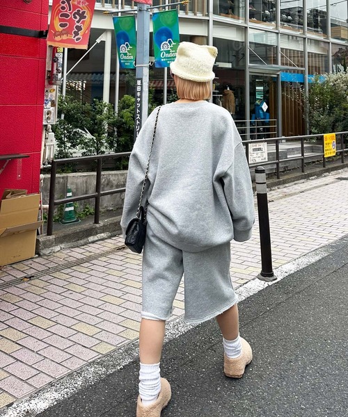 Alley Tokyo(アリートーキョー)の「【セットアップで着られる】ダメージいっぱいゆるめスウェットハーフパンツ(スウェットパンツ・レディース・グレー/スミクロ・FREE)」の15枚目の写真