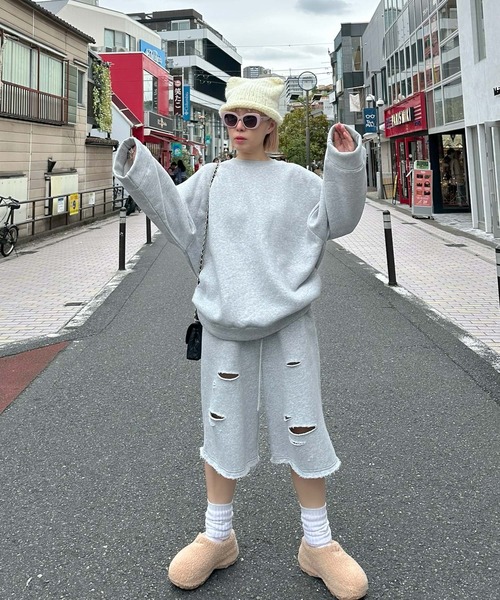 Alley Tokyo(アリートーキョー)の「【セットアップで着られる】ダメージいっぱいゆるめスウェットハーフパンツ(スウェットパンツ・レディース・グレー/スミクロ・FREE)」の17枚目の写真