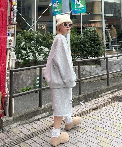 Alley Tokyo(アリートーキョー)の「【セットアップで着られる】ダメージいっぱいゆるめスウェットハーフパンツ(スウェットパンツ・レディース・グレー/スミクロ・FREE)」の22枚目の写真