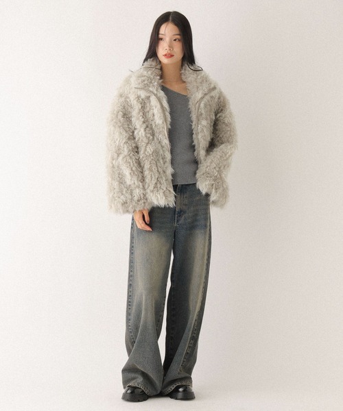 Heather（ヘザー）の「ボリュームファーZIPブルゾン　598818（ブルゾン・レディース・ベージュ/ブラウン/グレー・FREE）」の4枚目の写真