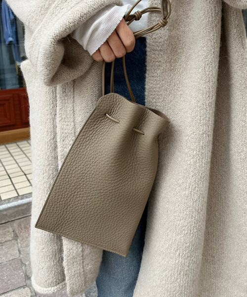 FRAMeWORK（フレームワーク）の「ITTI/イッチ HERRIE KINCHAKU POUCH PM（ショルダーバッグ・レディース・ブラック/ベージュ・FREE）」の9枚目の写真