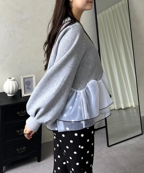 prose verse（プロズヴェール）の「バイカラー裾フリルスウェット（スウェット・レディース・グレー/ブラック・MEDIUM/LARGE）」の17枚目の写真