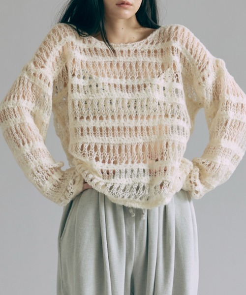 EN NEUME(エンノイム)の「Sheer Boarder Loose Knit(ニット/セーター・レディース・杢グレー/アイボリー/イエロー×グリーン・FREE)」の4枚目の写真