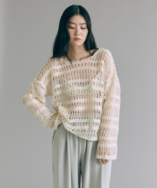 EN NEUME(エンノイム)の「Sheer Boarder Loose Knit(ニット/セーター・レディース・杢グレー/アイボリー/イエロー×グリーン・FREE)」の6枚目の写真
