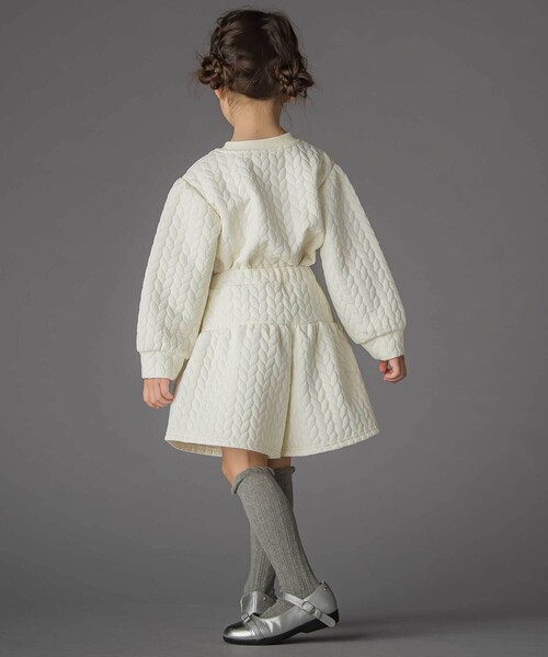 BeBe Petits Pois Vert（ベベプチポワヴェール）の「【店舗限定】【お揃い】キルトジャガード切り替えキュロットパンツ（その他パンツ・キッズ・ネイビー/オフホワイト・120cm/160cm/130cm/150cm/140cm/110cm）」の4枚目の写真