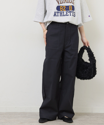 ベイカーパンツ」に該当するブルー・ネイビー/青色系のファッション