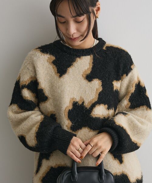 CRAFT STANDARD BOUTIQUE(クラフトスタンダードブティック)の「アニマルジャカードニットプルオーバー<ハンドウォッシャブル>◆(ニット/セーター・レディース・ライトベージュ/カーキ・FREE)」の4枚目の写真