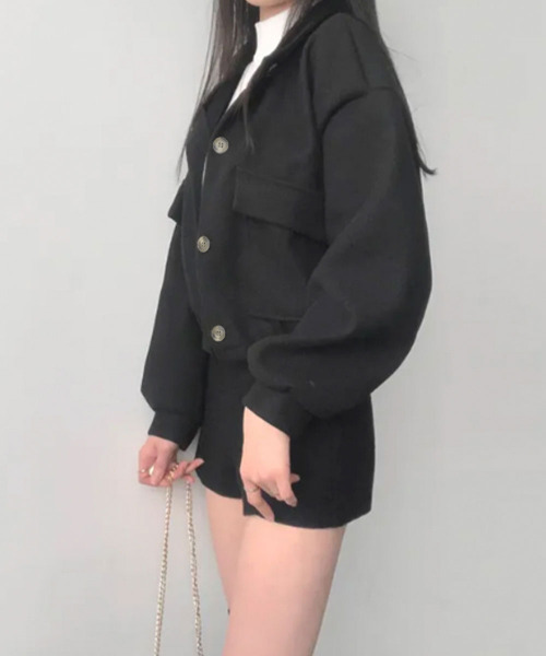 VIVID LADY(ビビッドレディー)の「パフスリーブ ショート丈 チェスターコート アウター(チェスターコート・レディース・グレー/ブラック/ライトベージュ・FREE)」の2枚目の写真