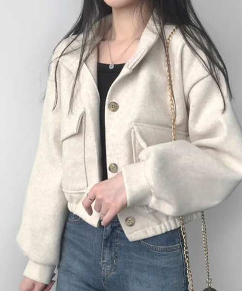 VIVID LADY(ビビッドレディー)の「パフスリーブ ショート丈 チェスターコート アウター(チェスターコート・レディース・グレー/ブラック/ライトベージュ・FREE)」の5枚目の写真