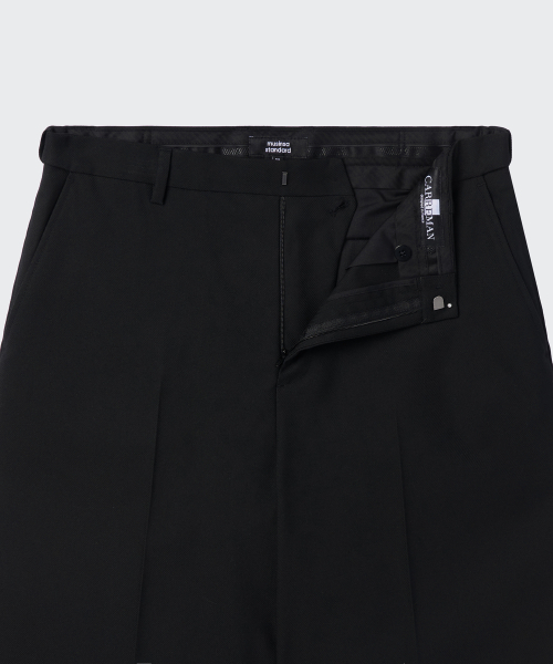 MUSINSA STANDARD（ムシンサスタンダード）の「ウィップコードワイドヒドゥンバンディングハーフスラックス[ブラック]（スラックス・メンズ・その他・40/38/36/34/32/30/31/33/26/27/28/29/42）」の3枚目の写真