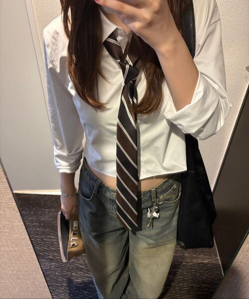 MUSINSA STANDARD WOMAN（ムシンサスタンダードウーマン）の「ウィメンズスリムフィットクロップシャツ[ホワイト]（シャツ/ブラウス・レディース・その他・SMALL/MEDIUM/LARGE/X-SMALL）」の17枚目の写真