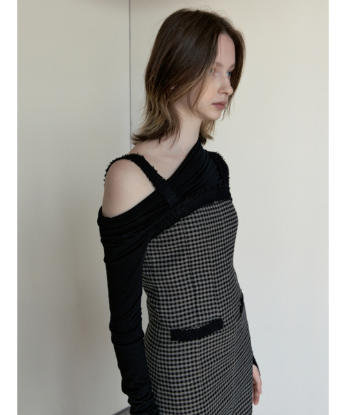SINOON(シヌーン)の「2WAY TUBE TOP MINI DRESS (LIGHT KHAKI)(ワンピース・レディース・オリーブ・SMALL/MEDIUM)」の4枚目の写真