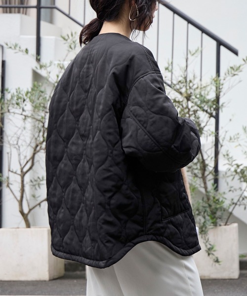 MICA&DEAL（マイカ＆ディール）の「ノーカラーキルティングコート（ノーカラーコート・レディース・オフホワイト/ブラック/ブラウン・FREE）」の14枚目の写真