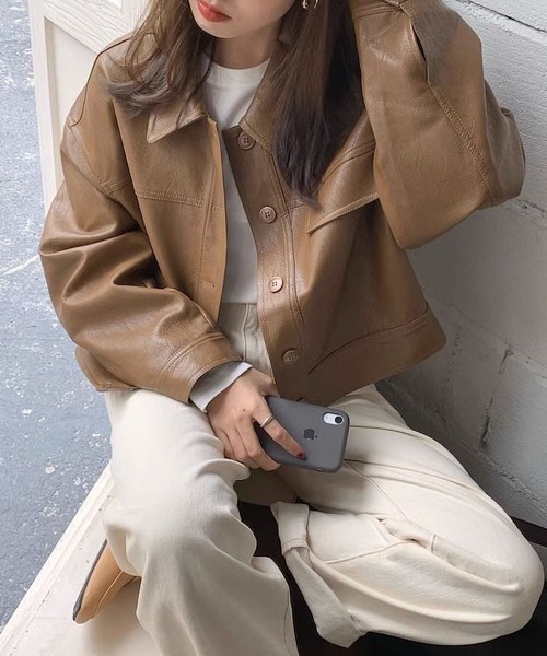 MAISON DE THERESE(メゾン ド テレーズ)の「ペティットサイズ レトロ風 合皮のショートジャケット(その他アウター・レディース・ブラウン/ブラック・S/M/L)」の1枚目の写真