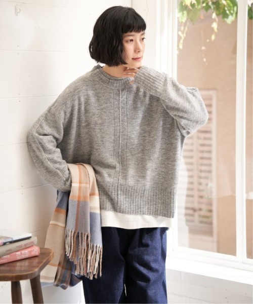 LBC(エルビーシー)の「透かしラインバックスリットニット(ニット/セーター・レディース・ピンク/モカ/ベージュ/ブルー/グレー・M)」の19枚目の写真