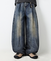 DIMITRI BLACK（ディミトリブラック）の「ワンタックカーブドクリースウォッシングワイドデニムパンツ_ダストインディゴ（デニムパンツ）」