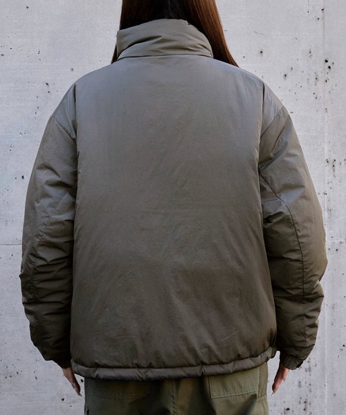 THOUSAND MILE(サウザンドマイル)の「THOUSAND MILE/サウザンドマイル STAND COLLAR PADDED JACKET スタンド カラー パデッド ダブルジップ ジャケット(ダウンジャケット/コート・メンズ・ブラック/チャコール・XS/M/L/XL)」の20枚目の写真