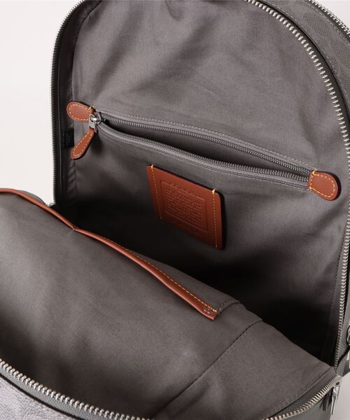 COACH（コーチ）の「ウェイド バックパック・シグネチャー キャンバス（バックパック/リュック・メンズ・グレー系その他・ONE）」の4枚目の写真