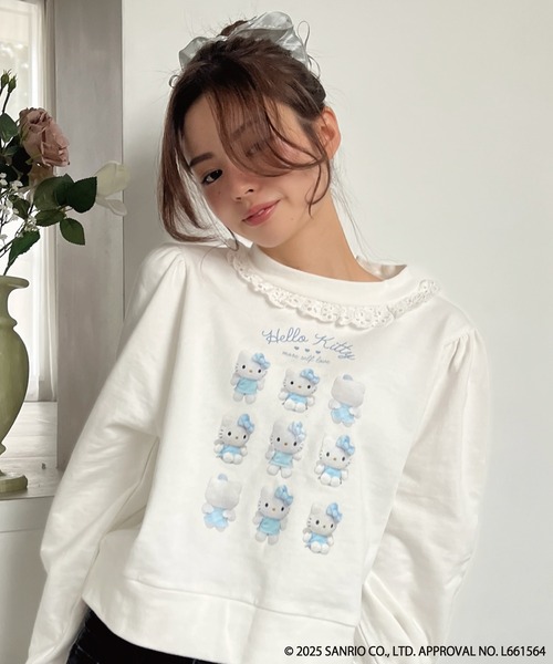 sanrio(サンリオ)の「ANGEL【HELLO KITTY】 ENCYCLOPEDIA FRILL SWEAT(スウェット・レディース・グレー×サックスブルー/グレー×ピンク/オフホワイト/ブラック系・FREE)」の2枚目の写真
