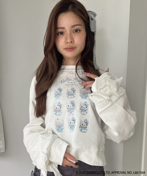 sanrio(サンリオ)の「ANGEL【HELLO KITTY】 ENCYCLOPEDIA FRILL SWEAT(スウェット・レディース・グレー×サックスブルー/グレー×ピンク/オフホワイト/ブラック系・FREE)」の22枚目の写真