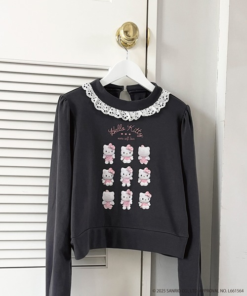 sanrio(サンリオ)の「ANGEL【HELLO KITTY】 ENCYCLOPEDIA FRILL SWEAT(スウェット・レディース・グレー×サックスブルー/グレー×ピンク/オフホワイト/ブラック系・FREE)」の10枚目の写真