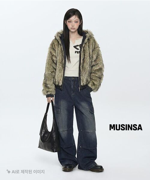 MUCENT（ムセント）の「[ポーチプレゼント] クレセントレザーショルダーバッグ 男女共用（ショルダーバッグ・レディース・ブラック・FREE）」の12枚目の写真