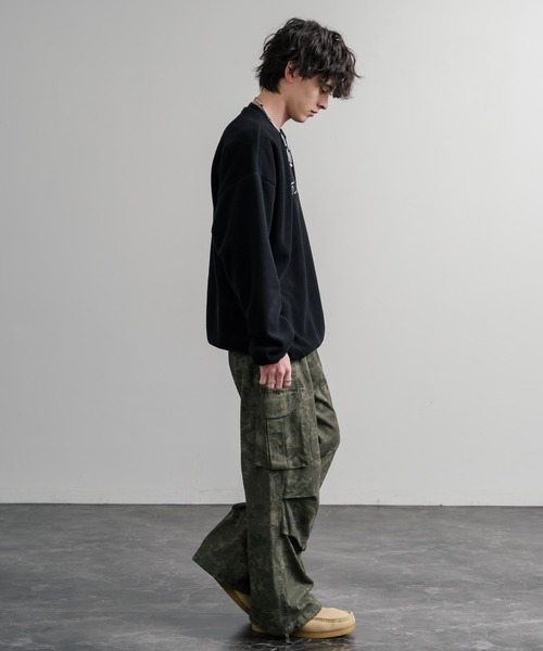 HUF(ハフ)の「HUF ハフ H DOT POLAR FLEECE CREWNECK オーバーサイズポーラーフリースプルオーバートレーナー(スウェット・メンズ・ブラック/スカイブルー・M/L/XL)」の7枚目の写真