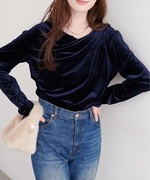 natural couture（ナチュラルクチュール）の「ラメベロアドレーププルオーバー（Tシャツ/カットソー・レディース・ブルーグレー/ピンクベージュ/ネイビー/オフホワイト・FREE）」の9枚目の写真