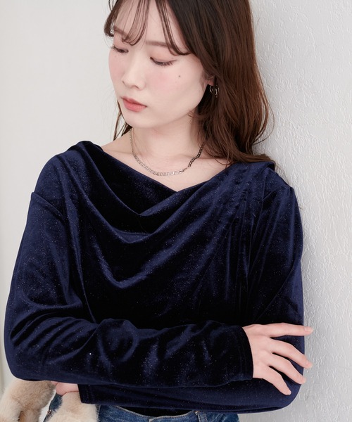 natural couture（ナチュラルクチュール）の「ラメベロアドレーププルオーバー（Tシャツ/カットソー・レディース・ブルーグレー/ピンクベージュ/ネイビー/オフホワイト・FREE）」の10枚目の写真