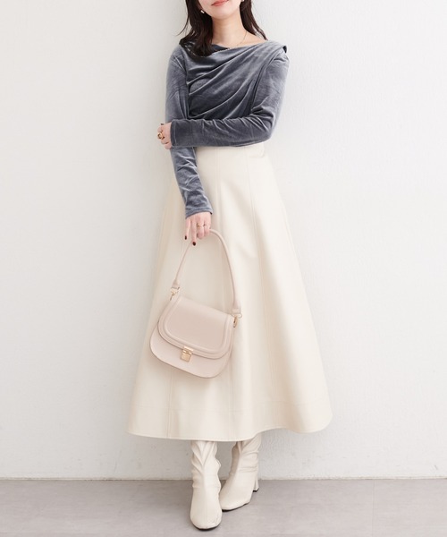 natural couture（ナチュラルクチュール）の「ラメベロアドレーププルオーバー（Tシャツ/カットソー・レディース・ブルーグレー/ピンクベージュ/ネイビー/オフホワイト・FREE）」の11枚目の写真