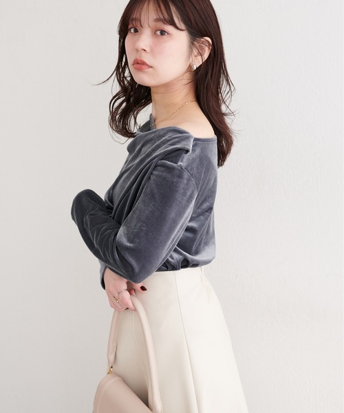 natural couture（ナチュラルクチュール）の「ラメベロアドレーププルオーバー（Tシャツ/カットソー・レディース・ブルーグレー/ピンクベージュ/ネイビー/オフホワイト・FREE）」の13枚目の写真