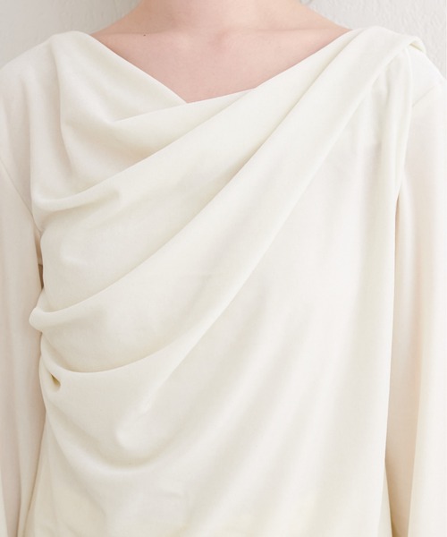 natural couture（ナチュラルクチュール）の「ラメベロアドレーププルオーバー（Tシャツ/カットソー・レディース・ブルーグレー/ピンクベージュ/ネイビー/オフホワイト・FREE）」の20枚目の写真