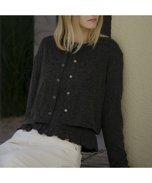 KNOWNBETTER（ノウンベター）の「Ruffle top-cardigan set [KNFW04CD03]_[3color]（カーディガン/ボレロ・レディース・ライトグレー/ブラウン/チャコール・FREE）」の2枚目の写真