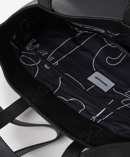 ADAM PATEK(アダムパテック)の「ADAMPATEK/shrink leather big tote bag/レザービッグトートバッグ(トートバッグ・メンズ・ブラック・FREE)」の4枚目の写真