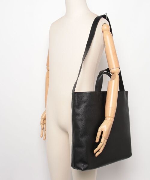 ADAM PATEK(アダムパテック)の「ADAMPATEK/shrink leather big tote bag/レザービッグトートバッグ(トートバッグ・メンズ・ブラック・FREE)」の5枚目の写真