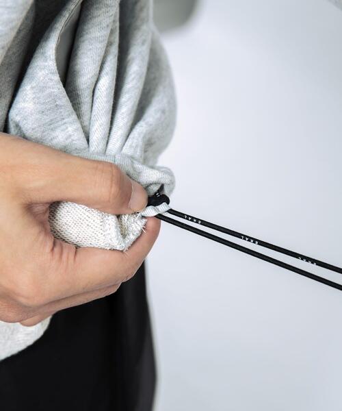 EKAL(エカル)の「『UR TECH』ドライスウェットプルオーバー(スウェット・メンズ・ブラック/グレー・MEDIUM/LARGE)」の10枚目の写真