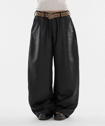 WISH FOR EVER | 【 3size 】MAD FAUX LEATHER DRAW CODE WIDE CURVE PANTS(その他パンツ)