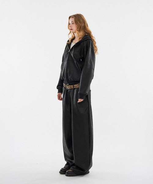 WISH FOR EVER(ウィッシュフォーエバー)の「【 3size 】MAD FAUX LEATHER DRAW CODE WIDE CURVE PANTS(その他パンツ・メンズ・ブラック・SMALL/MEDIUM/LARGE)」の18枚目の写真