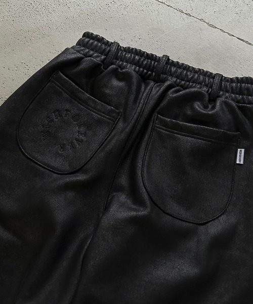 WISH FOR EVER(ウィッシュフォーエバー)の「【 3size 】MAD FAUX LEATHER DRAW CODE WIDE CURVE PANTS(その他パンツ・メンズ・ブラック・SMALL/MEDIUM/LARGE)」の8枚目の写真