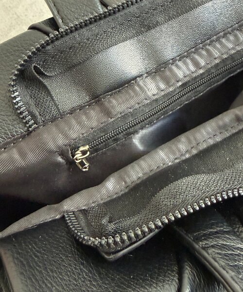 Chez toi（シェトワ）の「合皮タックショルダーBAG（ショルダーバッグ・レディース・ブラウン/ブラック・FREE）」の8枚目の写真